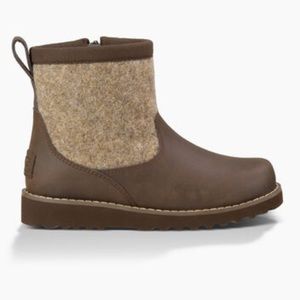 Boys UGG Bayson Boots Wool and Waterproof Leather Brown 3